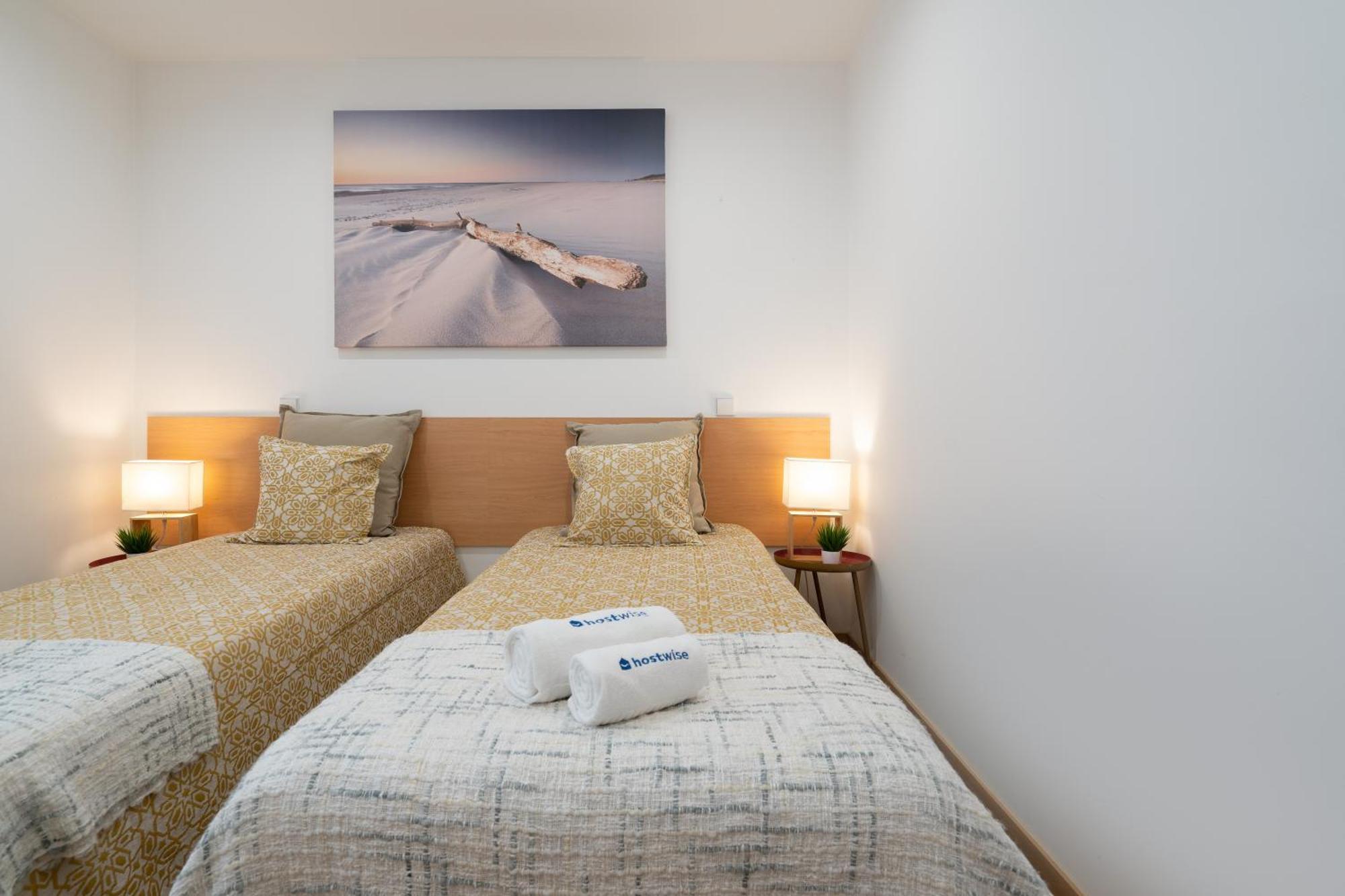 Host Wise - Colorful Fresh Flats - Batalha Appartement Porto Buitenkant foto