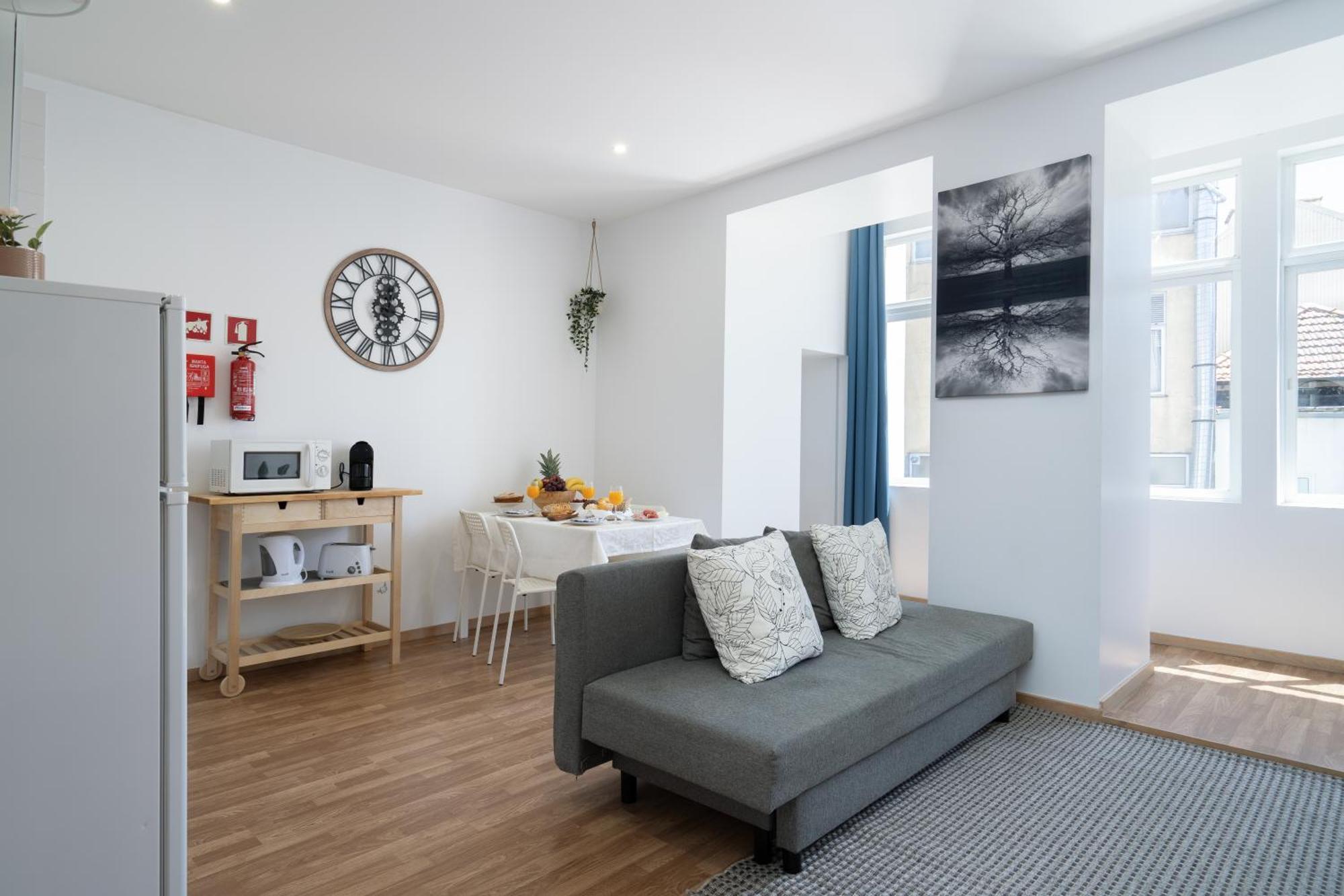 Host Wise - Colorful Fresh Flats - Batalha Appartement Porto Buitenkant foto