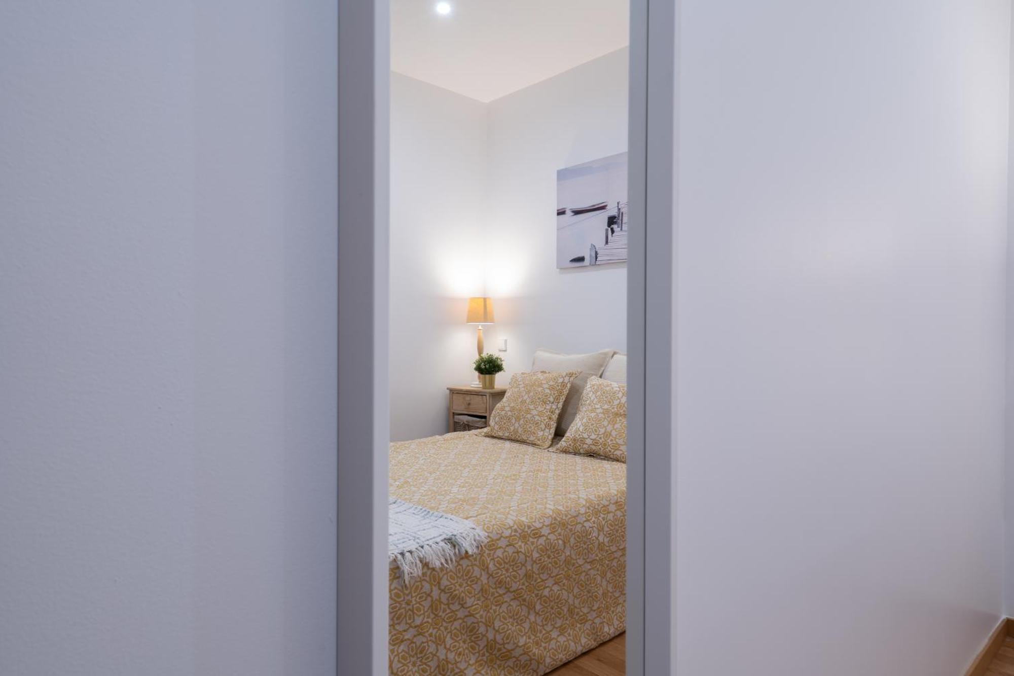 Host Wise - Colorful Fresh Flats - Batalha Appartement Porto Kamer foto